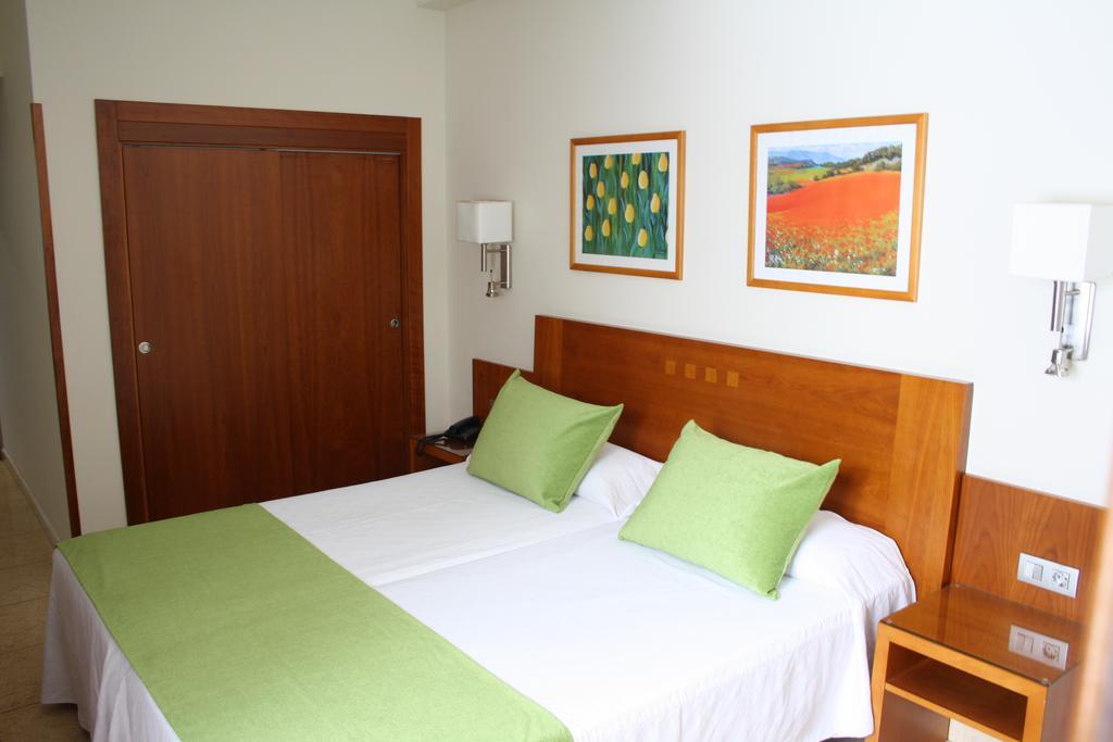 Twin Room - Interior,1207440154:JPEG