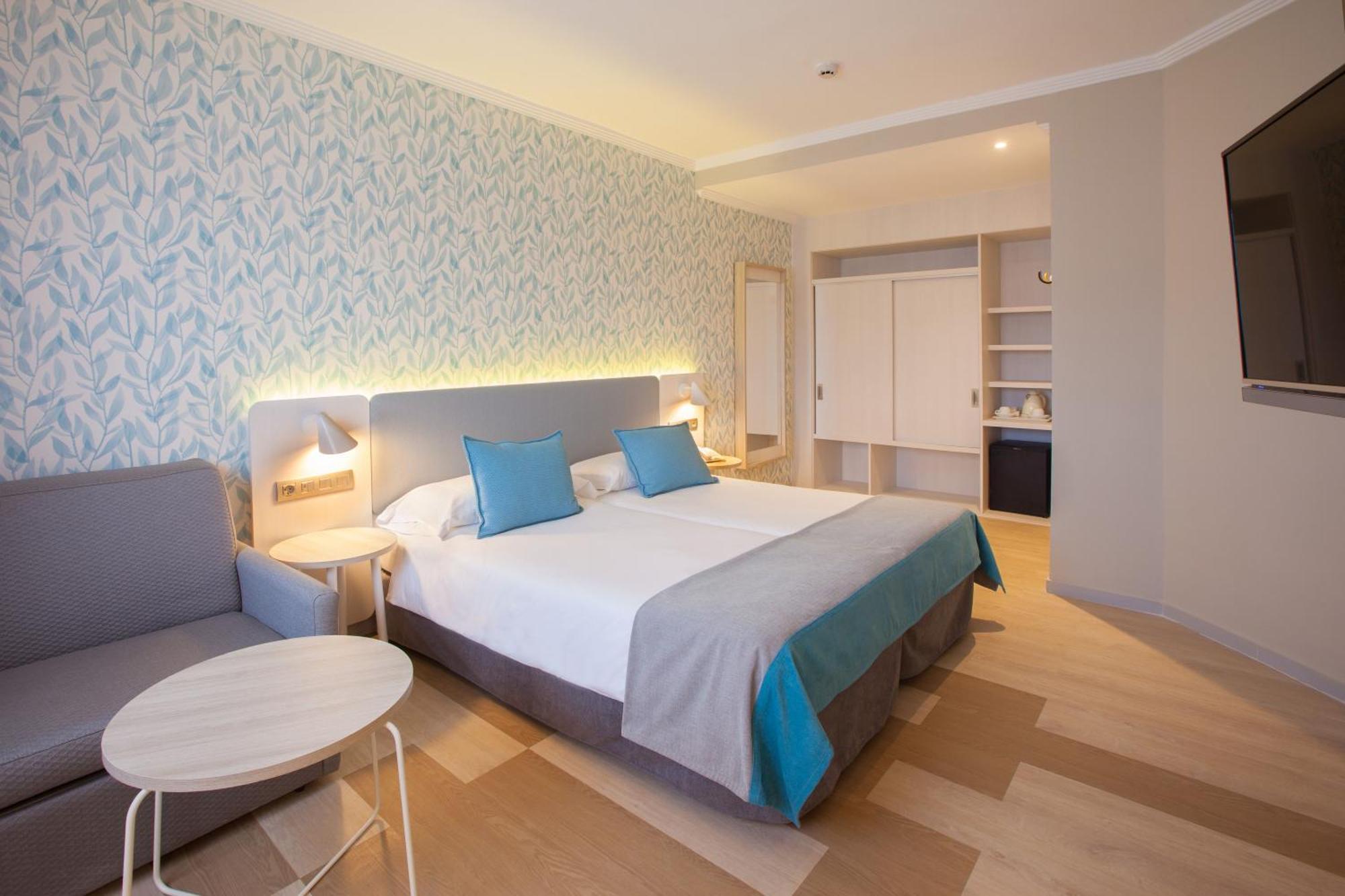 Standard Double Room,1588051207:JPEG
