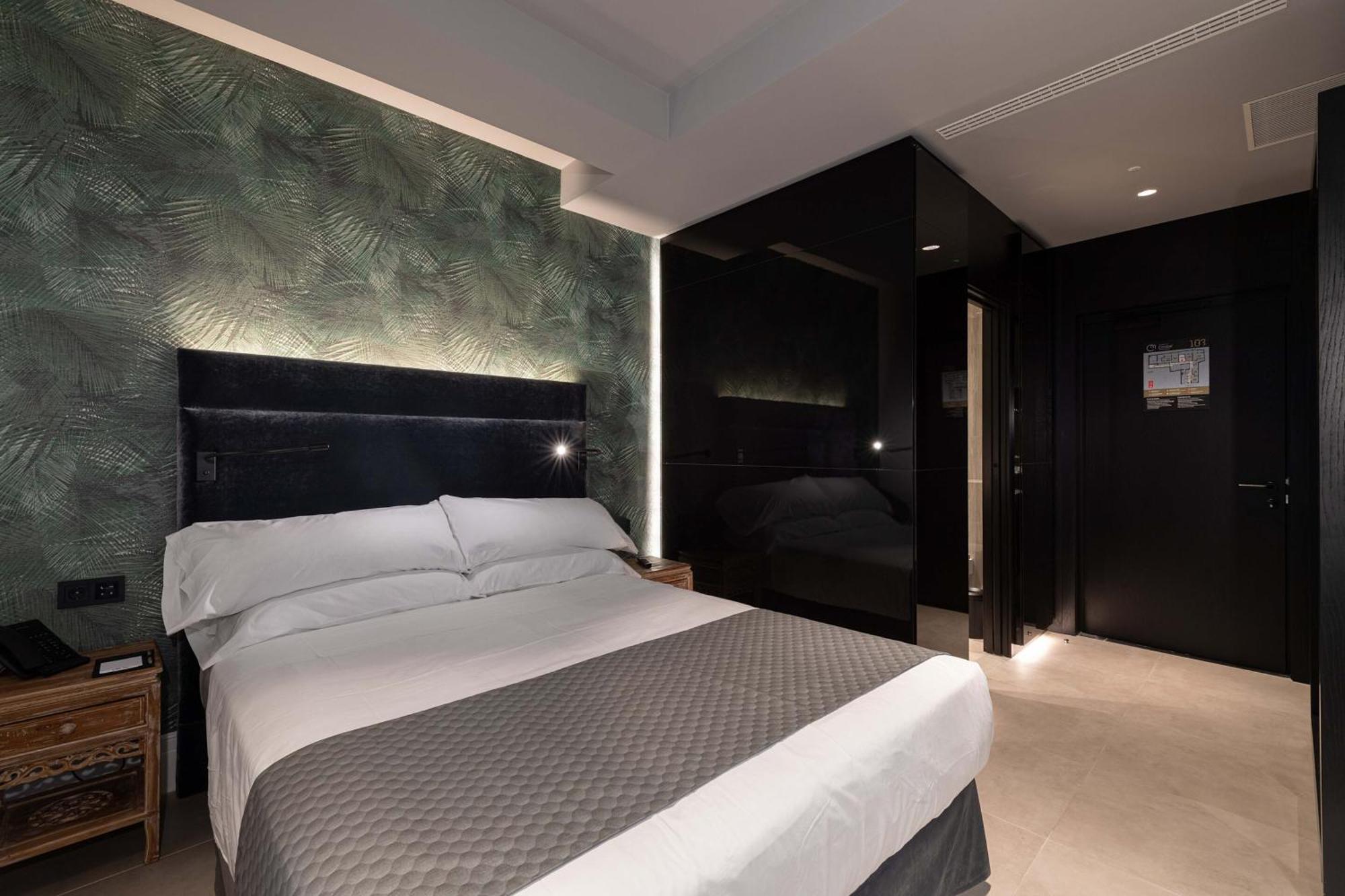 Classic Room,1532904241:JPEG