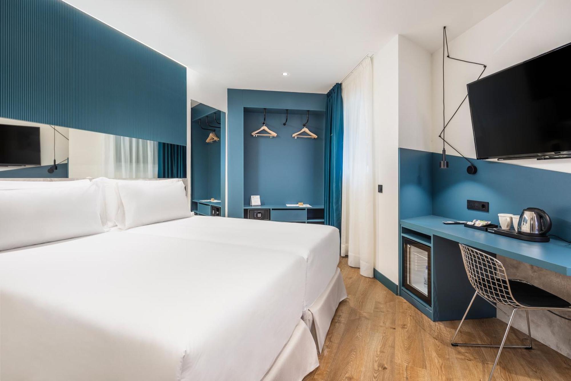 Double Room,1586123908:JPEG