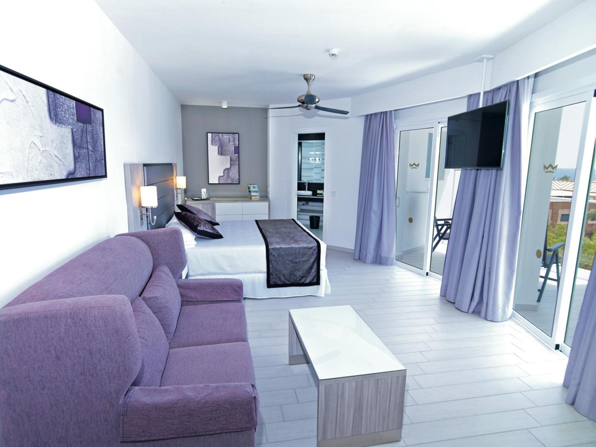 Junior Suite,1740702484:JPEG