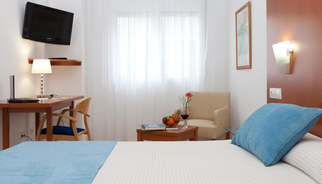 Triple Room,343047316:JPEG