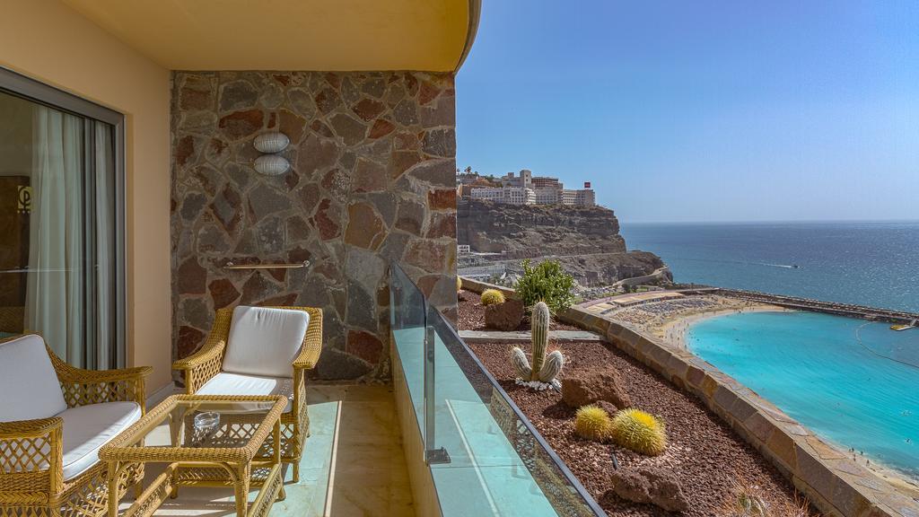 Twin Room with Sea View and Extra Bed (3 Adults),382630282:JPEG