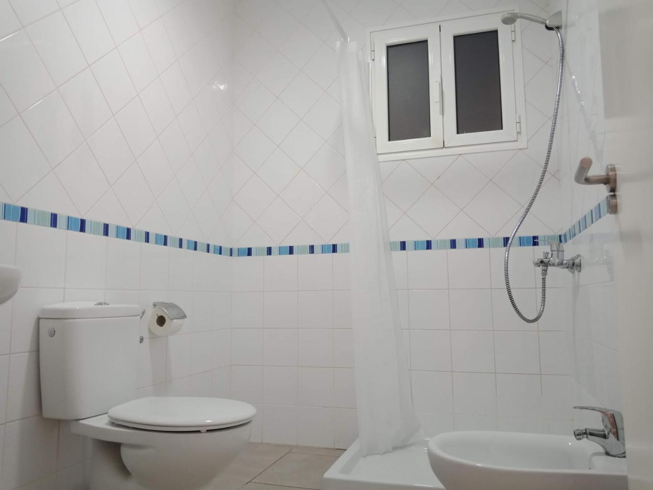Double Room with Private Bathroom,803667564:JPEG